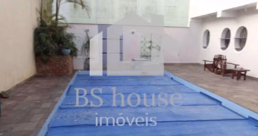 Casa assobradada com 608m², 4 suítes e 10 vagas - sbc