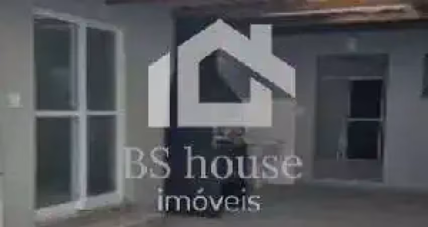 Casa térrea reformada com salão comercial 

casa térrea com salão comercial