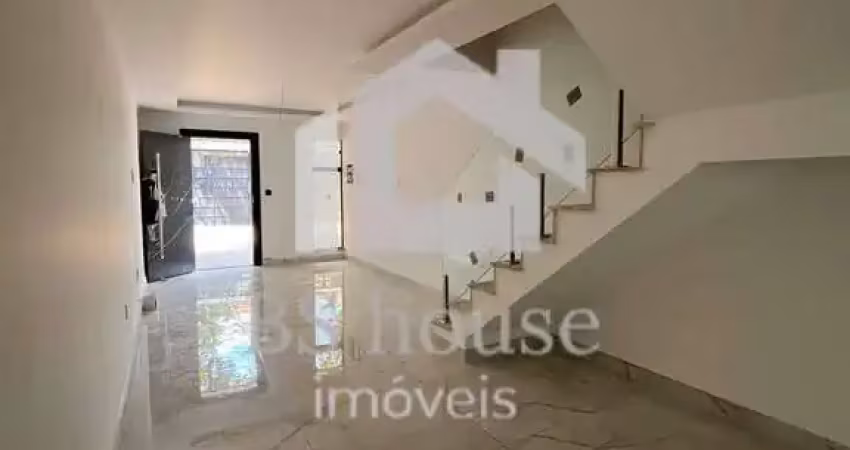 Sobrado 3 dormitórios, 2 suítes, 4 vagas de garagem