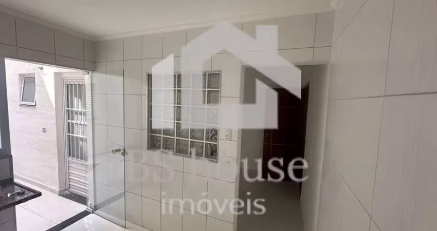 Apartamento sem condomínio, 2 dormitórios, 1 suíte - utinga
