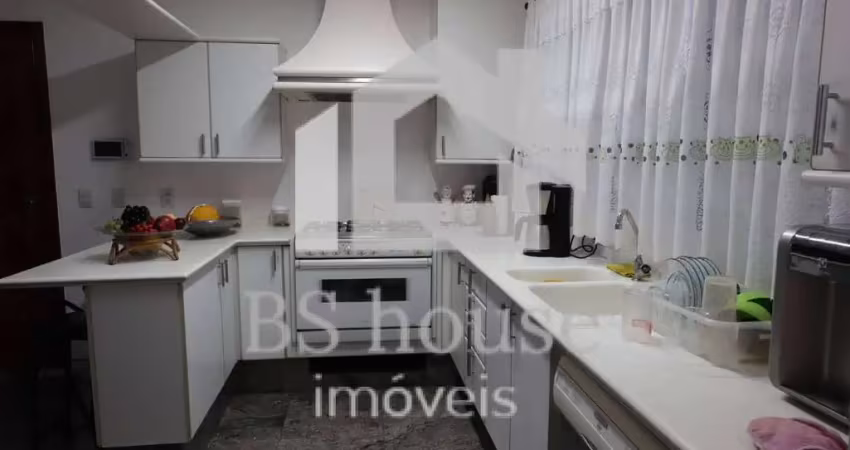 Casa com 4 quartos à venda na Rua Sete de Abril, Vila Pires, Santo André