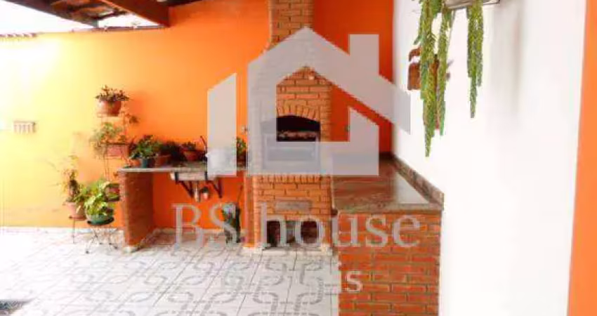 Sobrado - 313m² - 4 dorms - 1 suíte com hidro - 2 vagas - pq marajoara