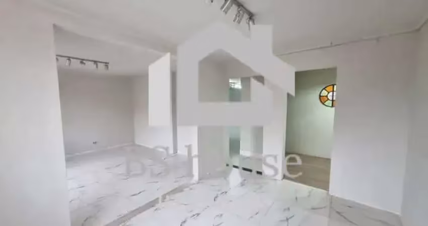 Sobrado amplo, 4 dormitórios, 3 banheiros, 245 m², excelente localização
