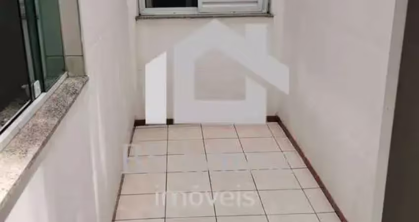 Apartamento 2 dormitórios - baixo condomínio - ótima localização