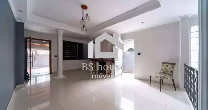 Sobrado amplo com 3 dormitórios e quintal – vila scarpelli