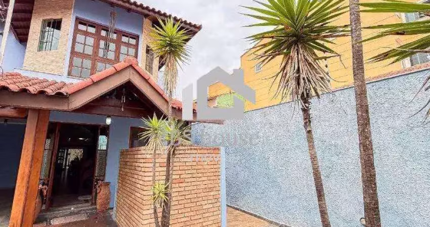 Sobrado com 339 m², com espaço gourmet e 5 vagas - campestre