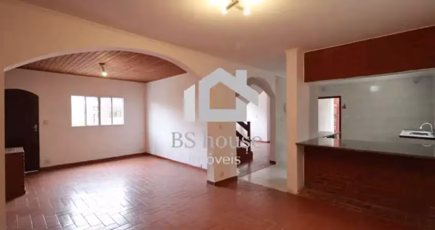 Sobrado com 210m², 4 dormitórios, quintal e 2 vagas - vila helena