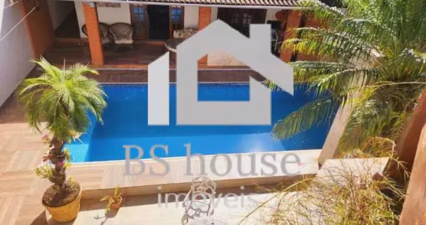 Sobrado 500 m², 3 suítes, piscina aquecida, 8 vagas - campestre