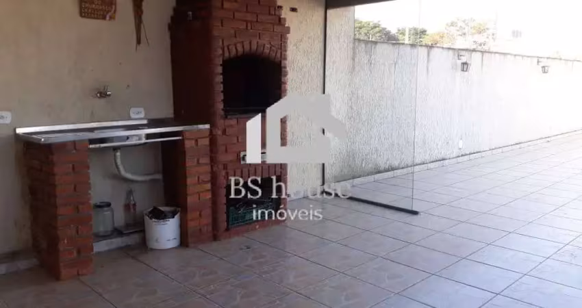 Casa com 3 quartos para alugar na Rua Jordão, Vila Floresta, Santo André