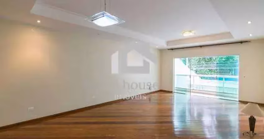 Sobrado para locação com 276m², quintal e 6 vagas - vila scarpelli