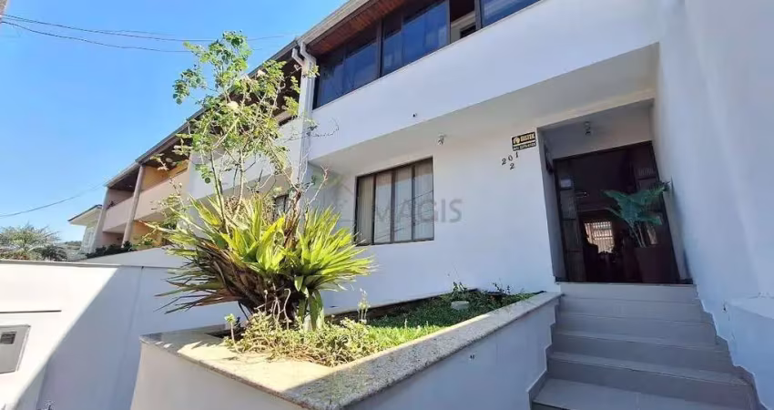 Sobrado duplex no bairro uberaba, com ótima localização   curitiba - pr