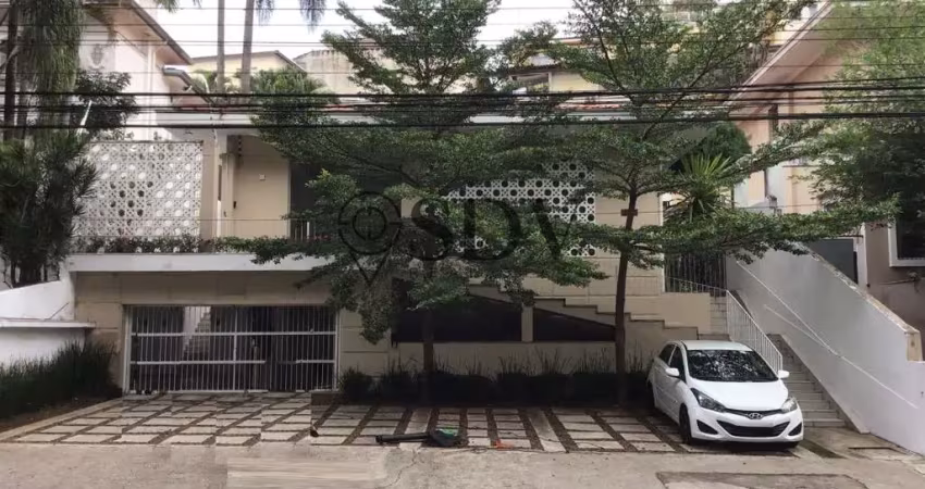Casa comercial para alugar na Avenida Pacaembu, 1358, Pacaembu, São Paulo