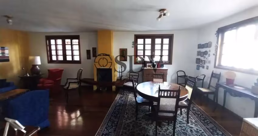 Casa com 3 quartos à venda na Rua Saramenha, 192, Sumaré, São Paulo