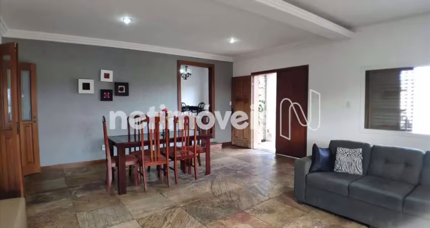 Casa com 3 quartos à venda na Rua Jacinto Ferreira, Nova Barroca, Belo Horizonte