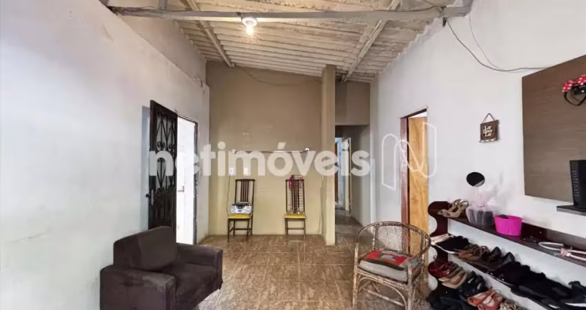 Casa com 2 quartos à venda na Rua Gregório de Matos, Santa Efigênia, Belo Horizonte