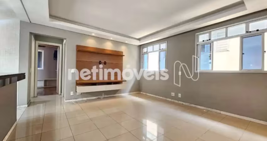 Apartamento de 2 quartos com suíte, varanda e linda vista no estoril