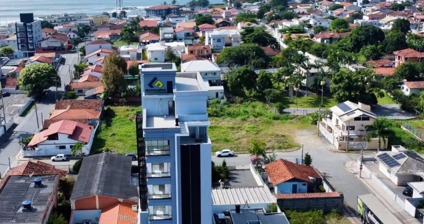 Apartamento apenas 350 metros da praia pronto para morar - suíte e mais um quarto