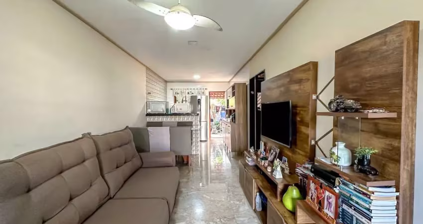 Excelente casa linear com 2 quartos a venda em santa monica, toda documentada. não perca essa oportunidade de sair do aluguel, agende sua visita!