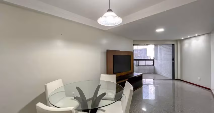 Apartamento à venda com vista mar, sol da manhã e a poucos metros das praias das castanheiras e areia preta no coração do centro de guarapari/es.