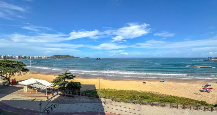 Ótimo apartamento de frente para o mar à venda na praia do morro, composto por 3 quartos sendo 1 suíte, sol da manhã, 2 vagas e lazer na cobertura!