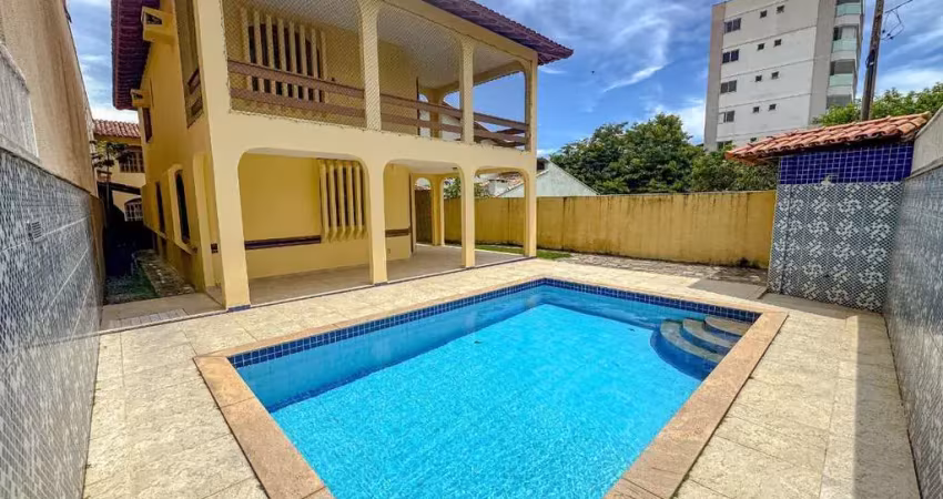 Casa duplex de 250 m² com 5 quartos sendo 3 suítes à venda na enseada azul, guarapari/es. agende já a sua visita!