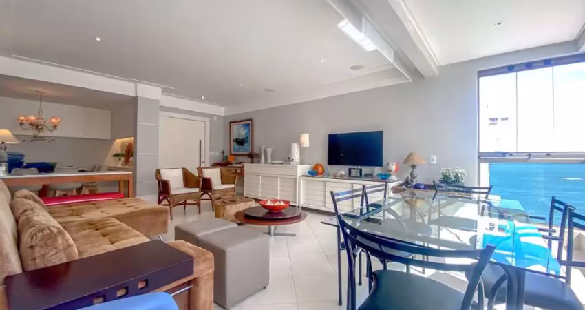 Maravilhoso apartamento de 3 quartos, finamente mobiliado e decorado à venda na badalada praia de peracanga em guarapari/es.