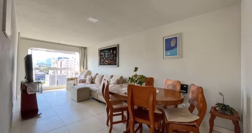 Oportunidade de investimento na praia do morro - guarapari/es. cobertura duplex à poucos metros do mar. marque uma vsita e confira!