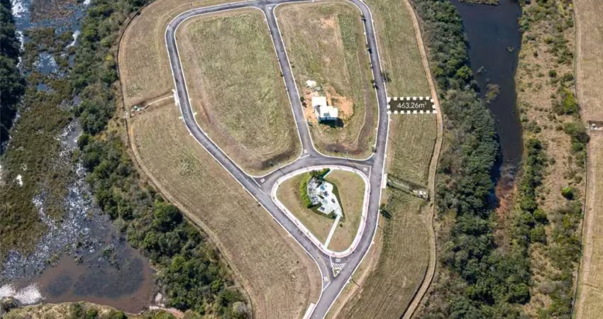 Terreno à venda em condomínio fechado com beach clube exclusivo de frente para praia de peracanga em guarapari/es. marque uma visita e se encante!
