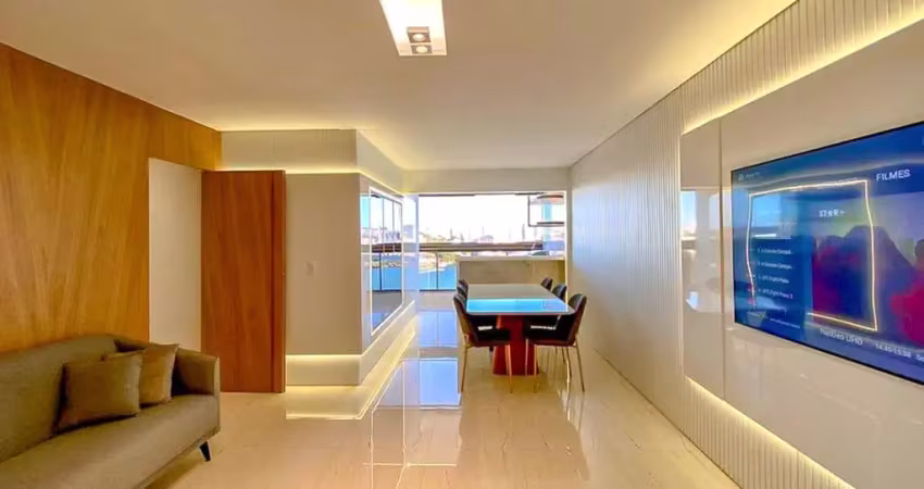 Lindo apartamento finamente mobiliado e decorado com vista para o mar. marque uma visita e se encante!