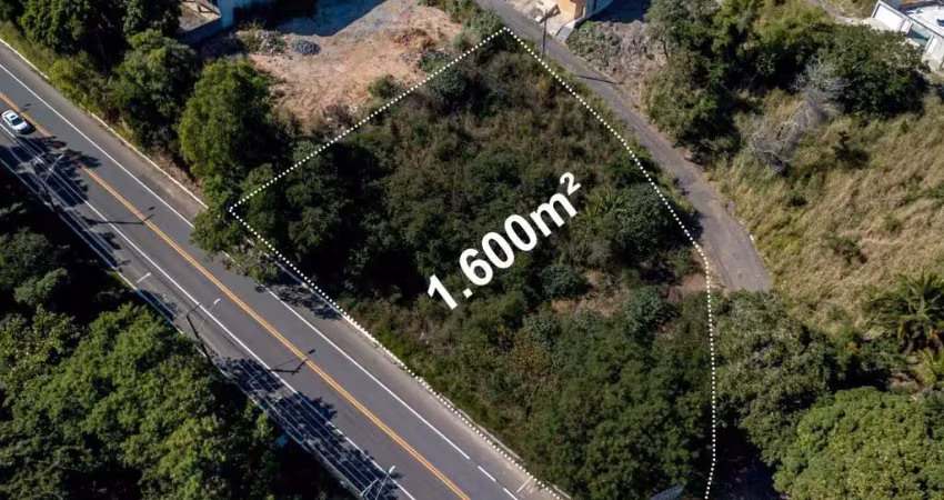 Terreno a venda em meaipe com aproximadamente 1500m², frente para a avenida, comercial e residencial, ao lado das praias de bacutia e dos padres.