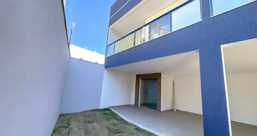 Casa em construção, duplex, com fino acabamento, à venda em santa mônica, guarapari/es, à menos de 500 metros da praia. condição super facilitada!