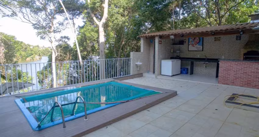 Casa duplex a venda em nova guarapari com acesso a lagoa e lazer completo.
