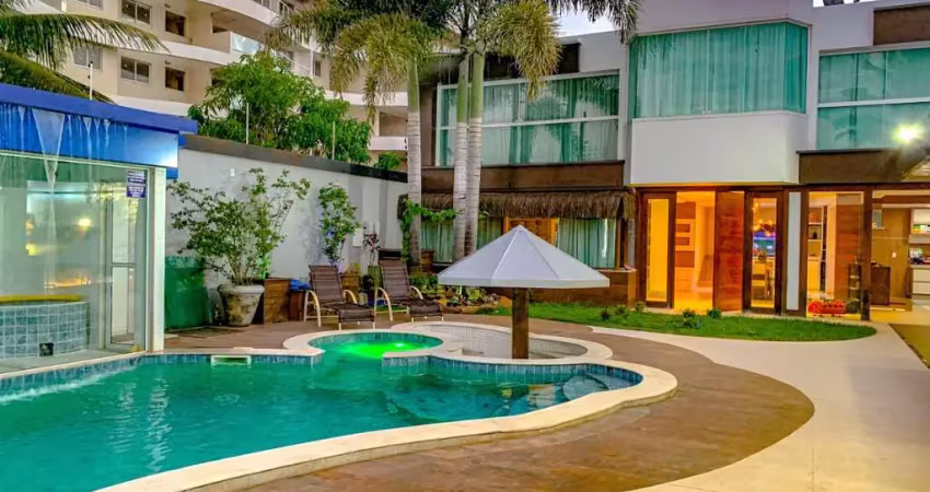 Extraordinária casa a venda na enseada azul de frente para a lagoa e a poucos metros das melhores praias de guarapari. agende já a sua visita!