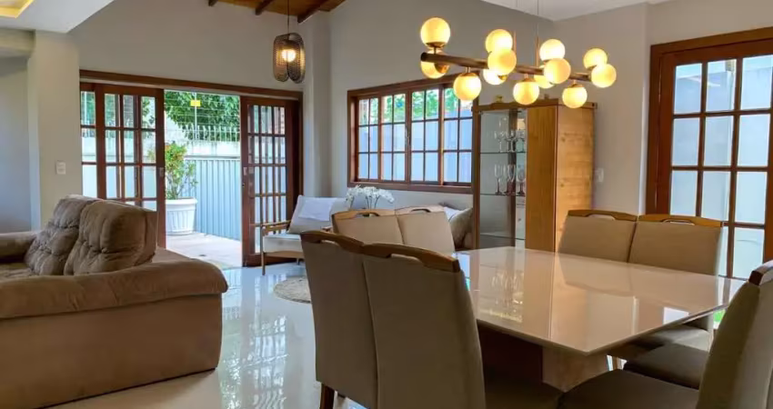 Excelente casa na praia do morro à 300 metros do mar e ao lado de todo o comércio de muquiçaba. marque uma visita e/ou solicite mais informações.