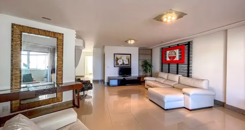 Excelente cobertura a venda no centro de guarapari. 5 suítes, 2 salas, lazer com hidro, area gourmet e sauna. condição facilitada de pagamento.