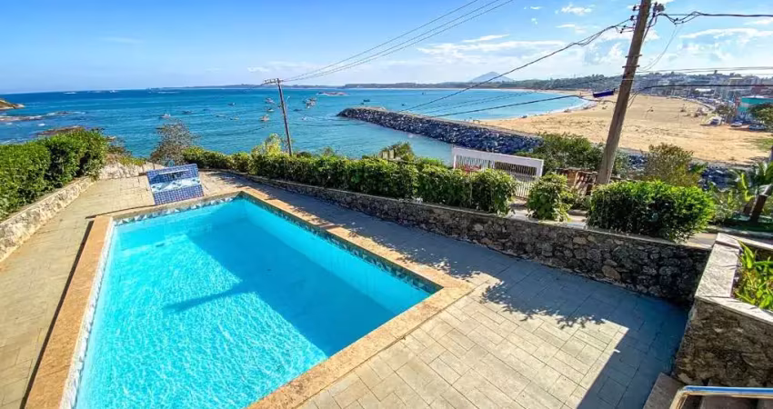 Magnífica casa à venda com uma vista excepcional para o mar e para a charmosíssima praia de meaípe em guarapari/es. marque uma visita e se apaixone!