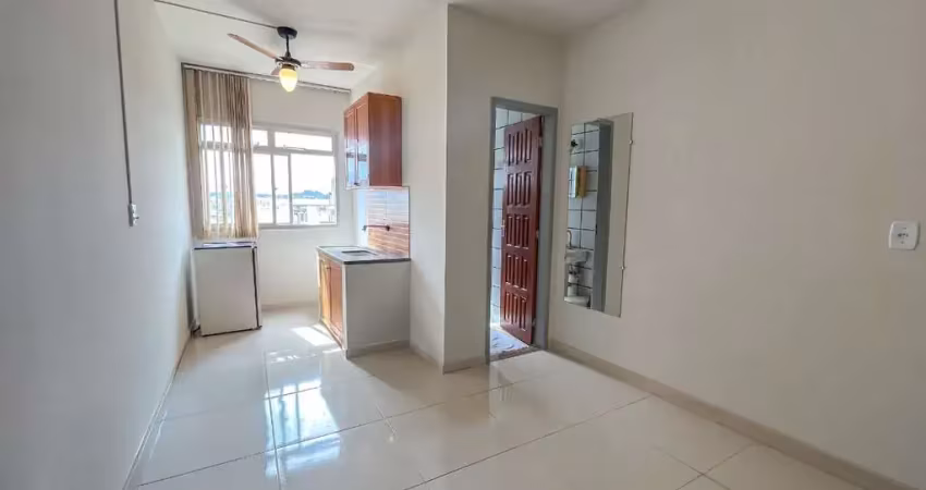 Imperdível: apartamento à venda no centro de guarapari-es, 1 sala, 1 conzinha, 1 banheiro, 20m² de área. confira já!