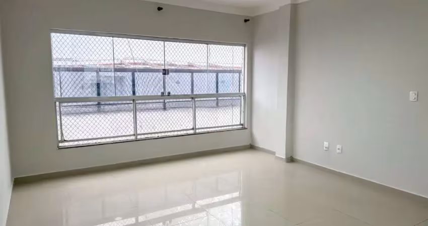 Apartamento para locação anual na av. oceânica, 2 quartos, a 100m da orla da praia do morro em guarapari