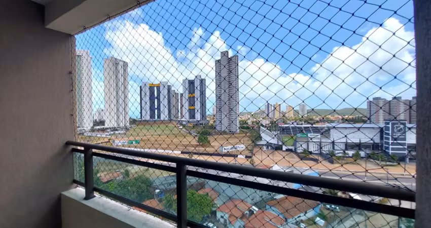 Ponta negra, a 5 minutinhos da praia de ponta negra e próximo à rota do sol.