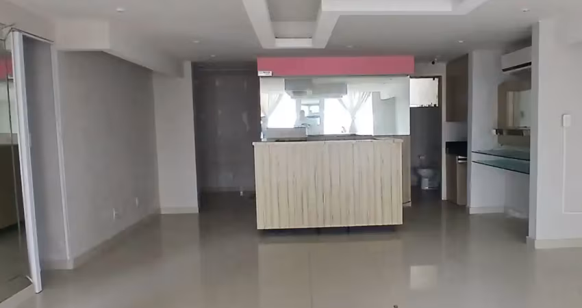 Ponto comercial com 1 sala para alugar na Rua Frei Henrique de Coimbra, 3530, Candelária, Natal