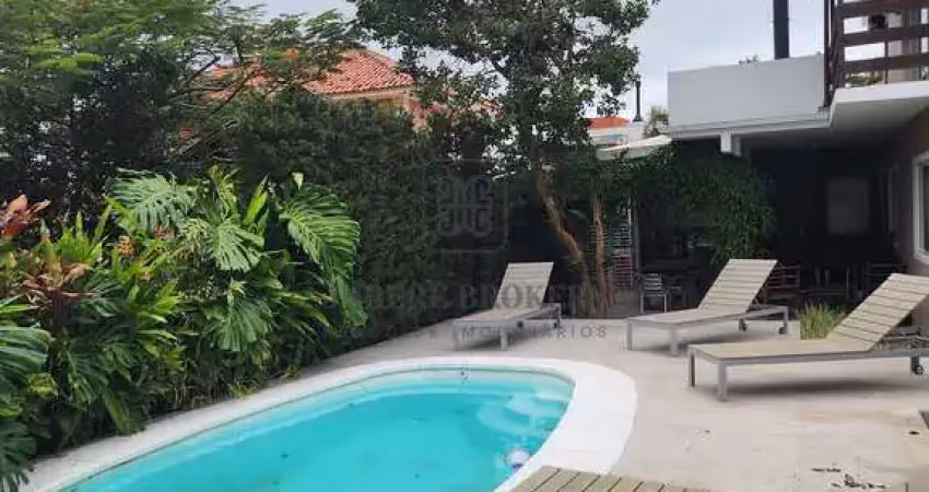 Casa em condomínio fechado com 5 quartos à venda na Rua Gécio de Souza e Silva, Sambaqui, Florianópolis