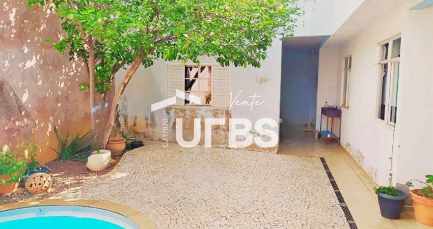 Casa com 4 quartos à venda na Rua C6, Parque das Laranjeiras, Goiânia