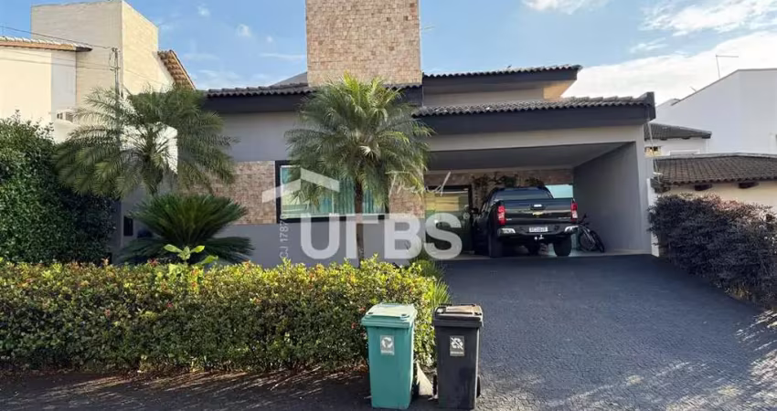 Casa em condomínio fechado com 3 quartos à venda na Rua Madri 1, Jardins Madri, Goiânia