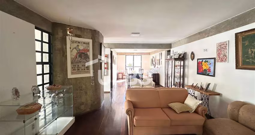 Casa com 3 quartos à venda na Rua 105D, Setor Sul, Goiânia