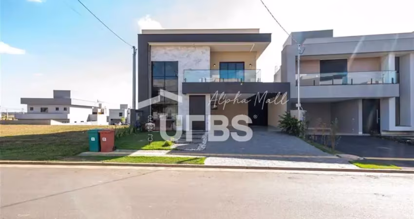 Casa em condomínio, com 4 quartos, à venda, 246m² - jardins capri