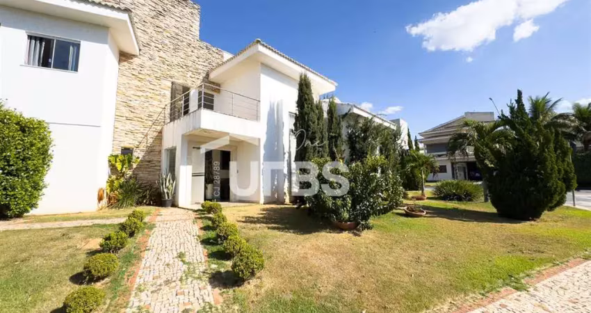 Casa em condomínio fechado com 5 quartos à venda na Rua Madri 18, Jardins Madri, Goiânia