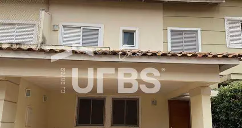 Excelente sobrado repleto em armários e com uma ótica localização. contém 3 suítes, sala, cozinha, área de serviço com lavabo, área de lazer com ofurô e churrasqueira carvão.