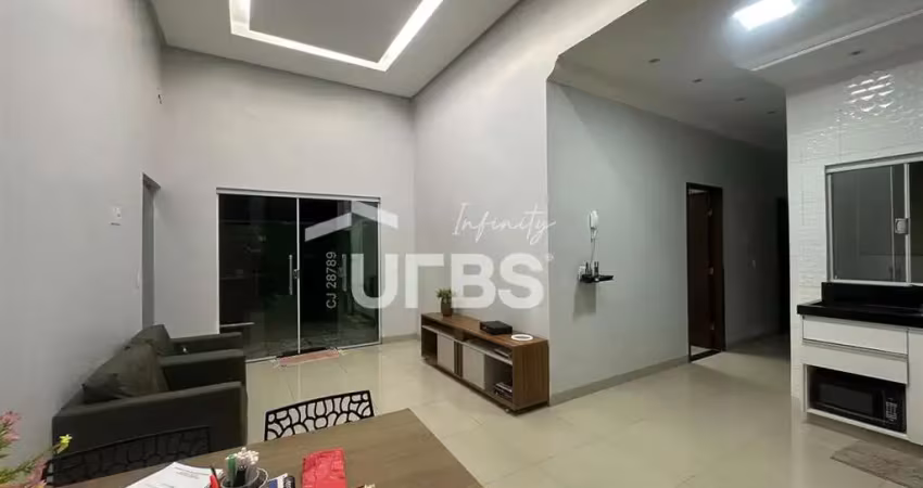 Casa de esquina à venda – moderna, arejada e com excelente localização