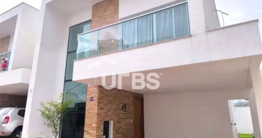 Sobrado, 3 suítes, 148m², condomínio residencial gran poeme