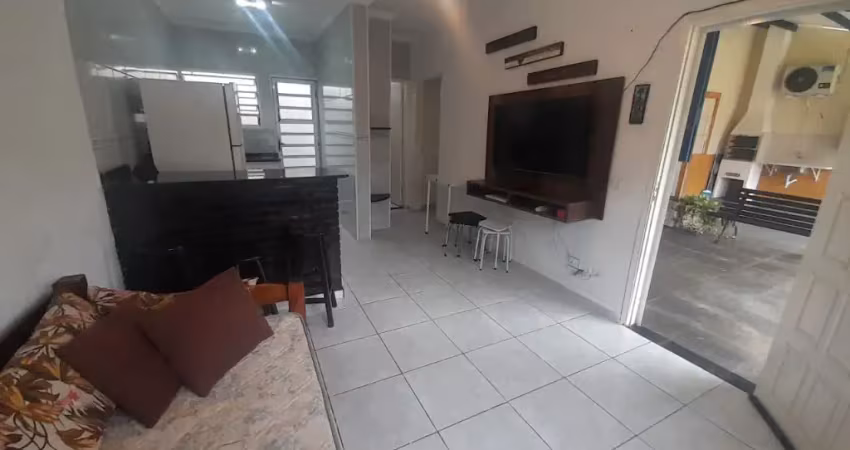 Aluguel anual - casa mobiliada em condomínio na martin de sá